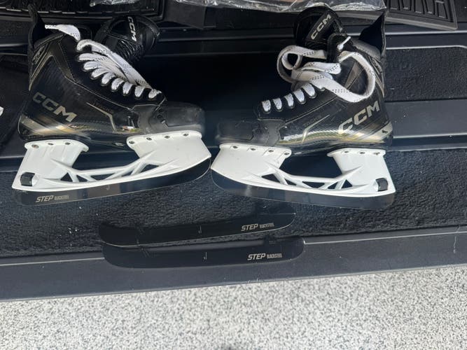 2024 CCM Tacks XF Pro Hockey Skates Pro Stock 8 (Used)