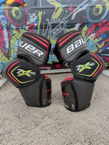 Senior Medium Bauer Vapor 2X Pro Elbow Pads (Used)
