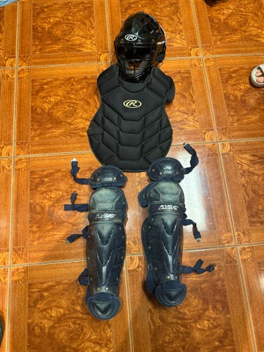 Black All Star Catcher's Set (Used)