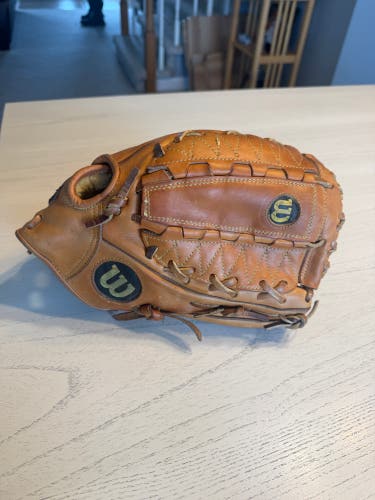 1991 Wilson A2000 RH Baseball Glove 12.5" (Used)