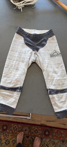 White Medium Men's SYNC Cut Resistant Base Layer (Used)