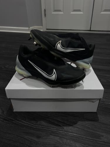 Force Zoom Trout 8 pro black nike baseball cleats