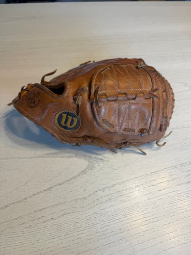 Wilson RH Baseball Glove 12" (Used)