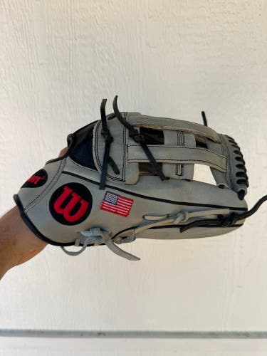 Wilson A2000 1799 RH Outfield Baseball Glove 12.75" (Used)