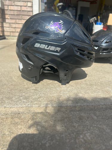 Small Bauer Re-Akt 95 Helmet (Used)