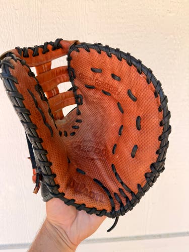 Wilson A2000 1620 RH First Base Baseball Glove 12.5" (Used)