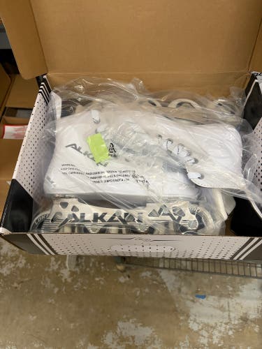 NEW Alkali Cele III Inline Skates Size 6