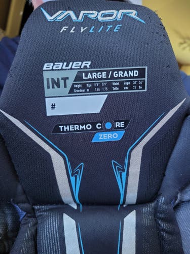 Intermediate Large Bauer Vapor Flylite Hockey Pants (Used)