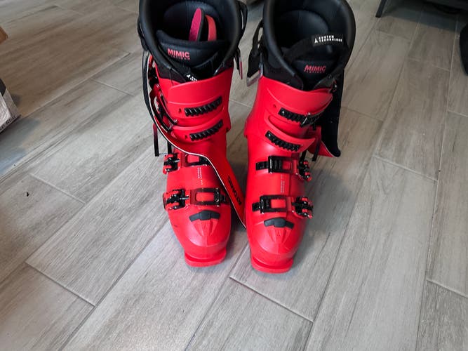 28 & 28.5 Men's Atomic Hawx Prime 120s Ski Boots Stiff Flex (Used)