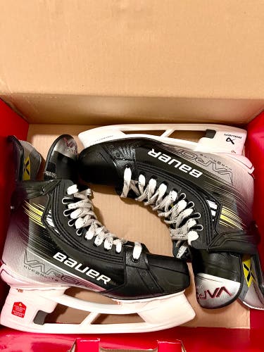 2023 Bauer Vapor Hyperlite 2 Hockey Skates Regular Width 8