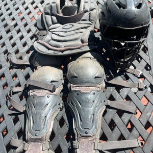 Youth EvoShield WB57201 Catcher's Leg Guards (Used)