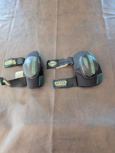 Junior Large Bauer Epyth Elbow Pads (Used)