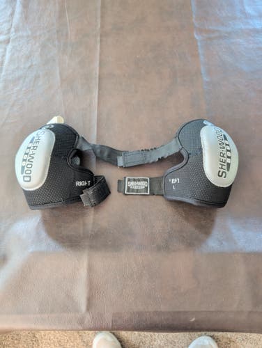 Junior Large Sher-Wood 5000 Elbow Pads (Used)
