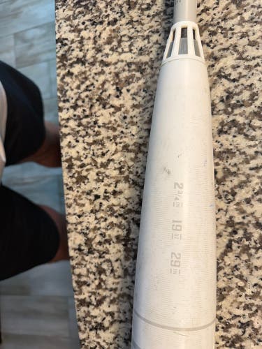 2023 Tucci Milano Composite USSSA Certified Bat (-10) 19 oz 29" (Used)