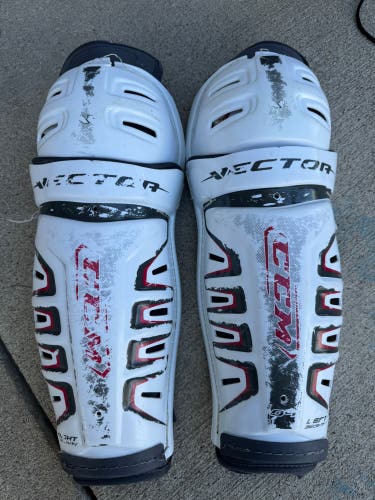 Senior CCM Vector 14" Shin Pads (Used)