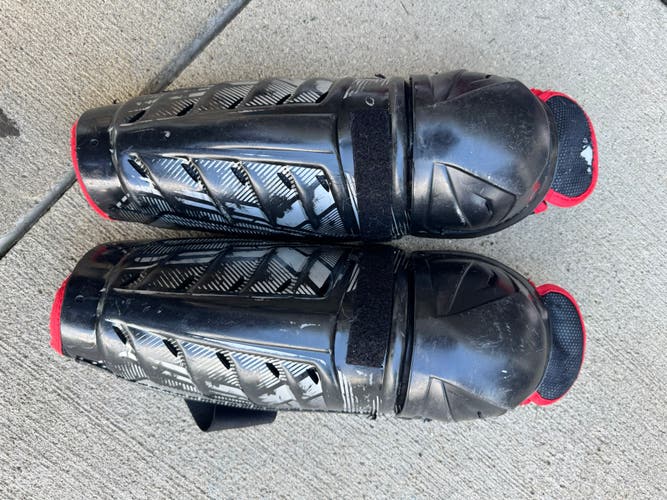 Junior CCM JetSpeed FT350 12" Shin Pads (Used)