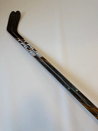 2 Pack True HZRDUS 9x4 95 Flex P28 Pro Stock Hockey Stick *Stamkos*