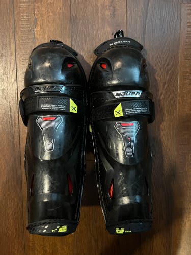 Bauer Vapor 3X 11" Junior Shin Pads (Used)