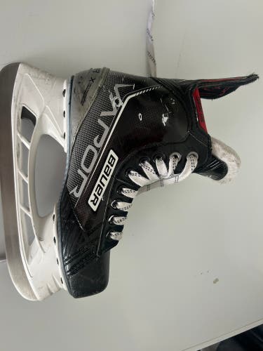 Bauer Vapor XLTX PRO Hockey Skates Regular Width Pro Stock 5 (Used)