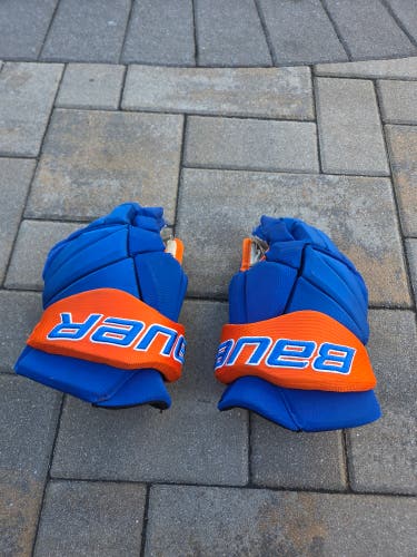 Bauer Gloves 14" (Used)