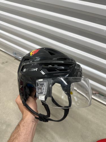 Medium Bauer Re-Akt 150 Helmet Pro Stock (Used)