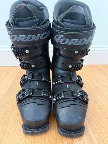Nordica Dobermann Racing Ski Boots Soft Flex sz.23.5