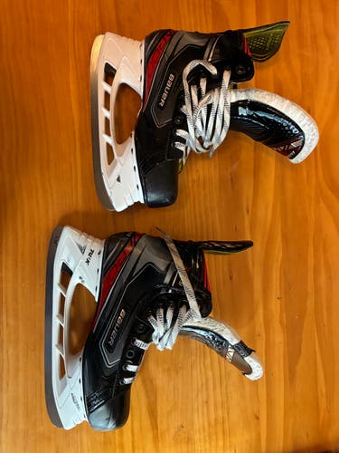 Bauer Vapor X 2.9 Hockey Skates Extra Wide Width 6 (Used)