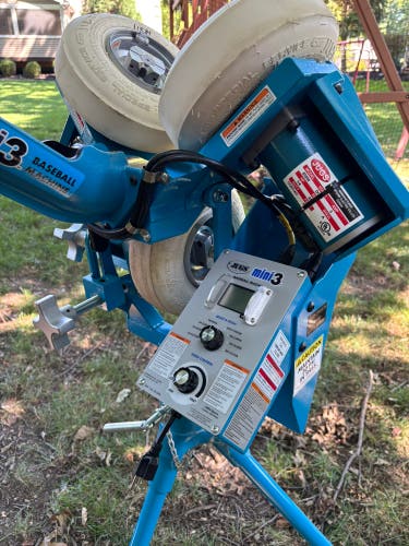 JUGS mini3 Baseball Pitching Machine – Like New – 2026