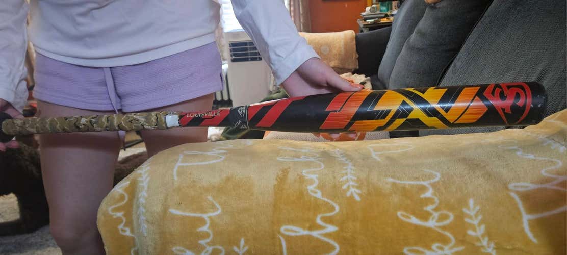 2022 Louisville Slugger LXT Composite Bat (-10) 21 oz 31" (Used)