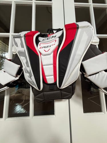 Large/Extra Large CCM EFlex 5.5 Goalie Chest Protector (New)
