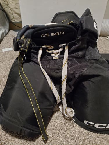 Junior Medium CCM Tacks AS 580 Hockey Pants