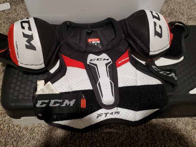 Small Junior CCM JetSpeed FT475 Shoulder Pads (Used)