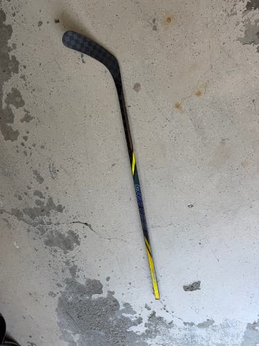 Senior Bauer Nexus Tracer Left Hand Hockey Stick Toe Pattern 82 Flex Pro Stock Penguins “Chinakhov”