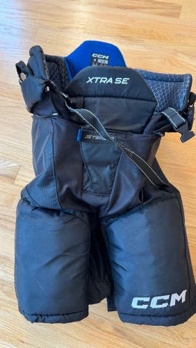 Junior Large CCM JetSpeed Xtra SE Hockey Pants (Used)