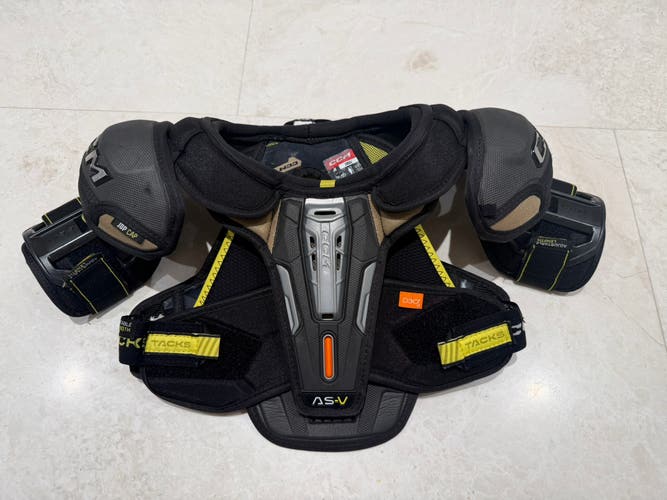 Small Junior CCM Tacks AS-V Shoulder Pads (Used)