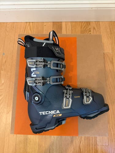 26/27 Women's Tecnica Mach 1 105 MV sz.24.5 (New)