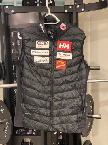 ACA Black Large Helly Hansen Vest (Used)