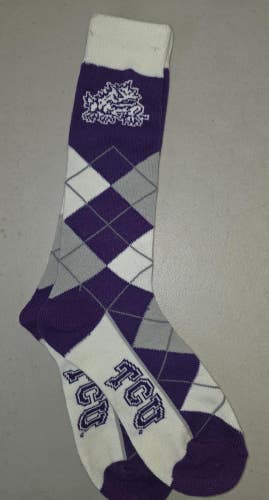ST1 Mens NCAA TCU HORNED FROGS Crew Socks Pair MEDIUM New
