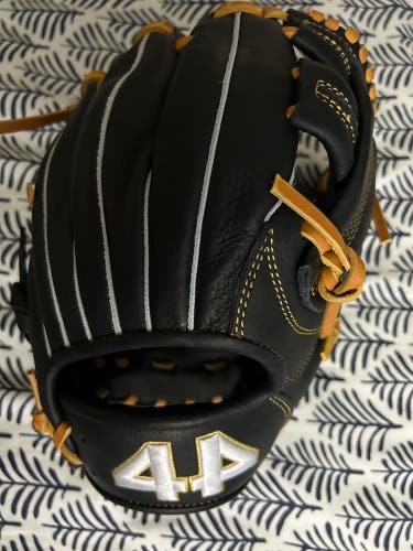 44 Pro 44 RH Baseball Glove 9.5" (New)