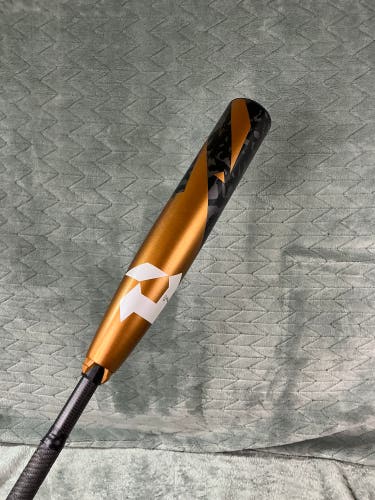 2022 DeMarini Zoa Composite Bat USSSA Certified (-8) Composite 22 oz 30" (Used)