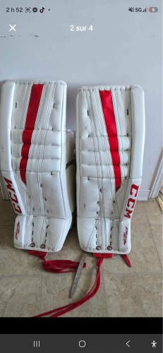 34" CCM Extreme Flex 2 Goalie Leg Pads Pro Stock (Used)