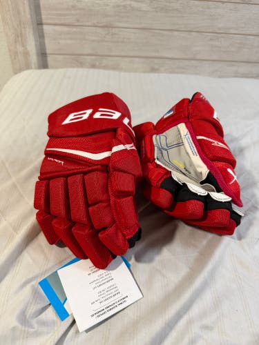 Bauer Vapor Hyperlite Gloves 13" (New)