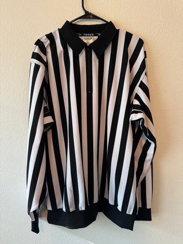 Hockey Referee Sweater Size 52 (Used)