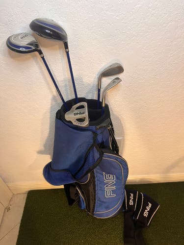 MINT Junior Ping Moxie Right Handed Clubs (Full Set) Junior 5 Pieces (Used)