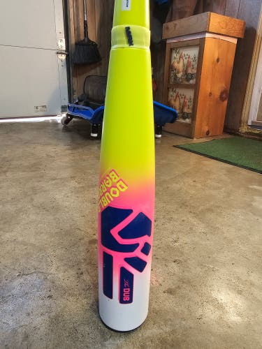 Easton Dub Composite USSSA Certified Bat (-10) 18 oz 28" (Used)