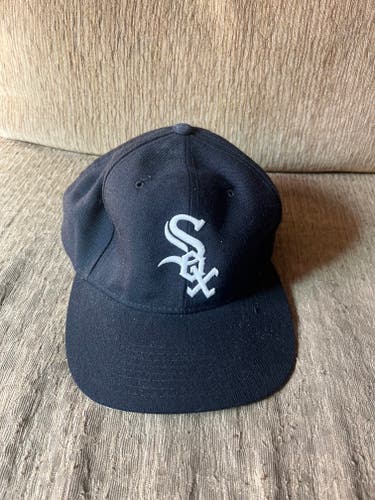 Vintage New Era Hat - Chicago WhiteSox (Used)