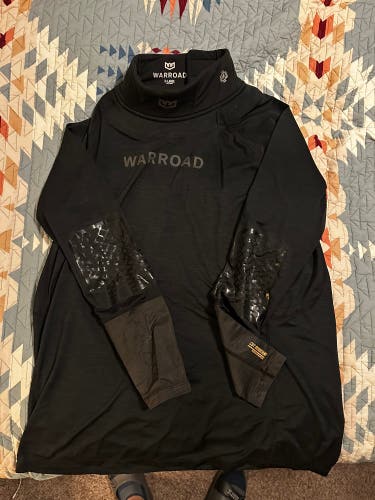 Warroad Tilo Neck and Wrist Top XL (Used)