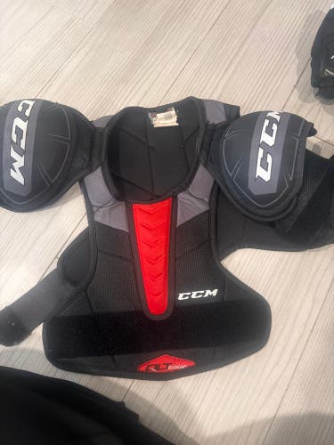 Large Junior CCM QLT Edge Shoulder Pads (Used)