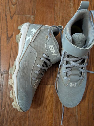 Under Armour football cleats