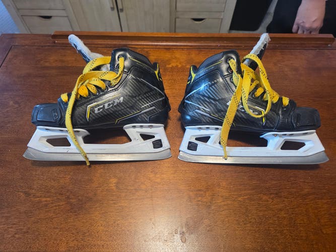 CCM Super Tacks 9370 Hockey Goalie Skates Regular Width Size 4 (Used)